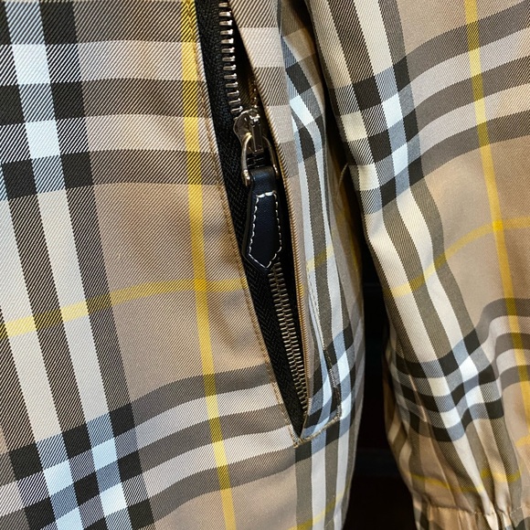 Burberry Stanford’s Reversible Jacket - Picture 16 of 16